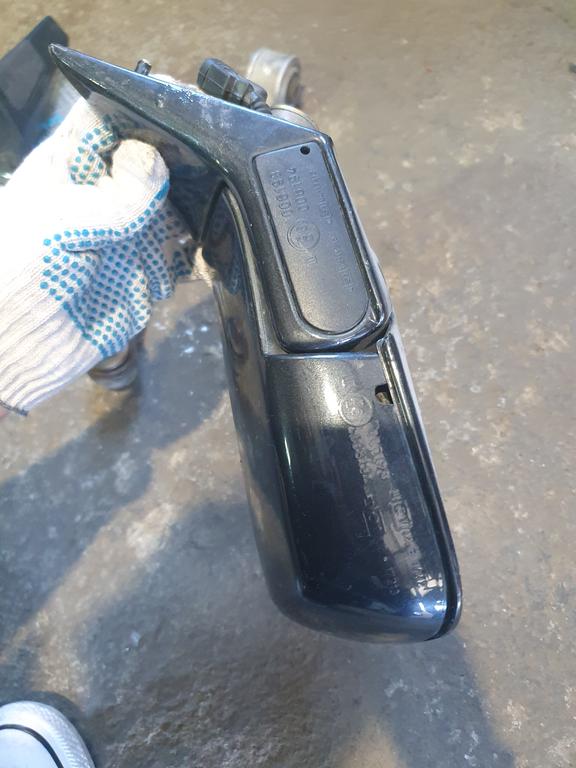 Зеркало боковое левое