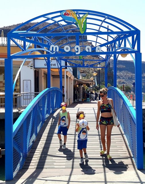 Puerto Mogan, piscina y juegos, no se necesita más! - Gran Canaria 2022 (6)