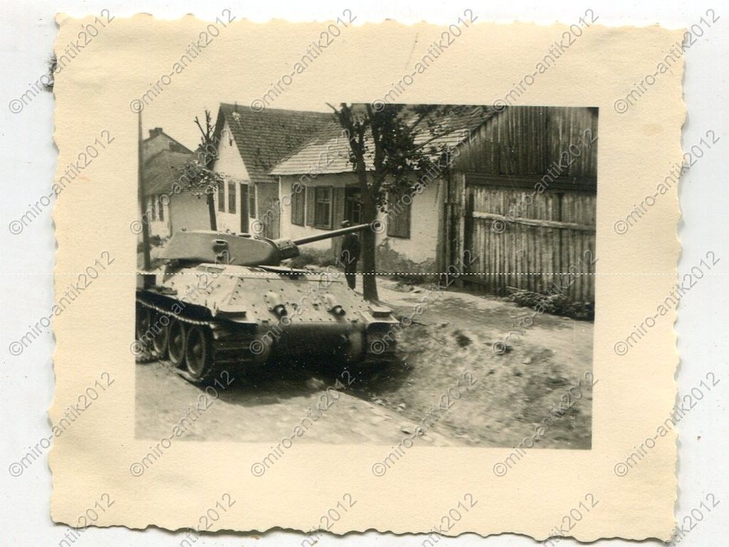 1912. Т-34 8 ТД 4 МК. Подбит в г. Магеров. 25 июня 1941 г.