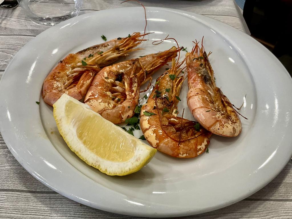 Жаркий сентябрь на побережье Тирренского моря. Жаркий сентябрь на побережье Тирренского моря.