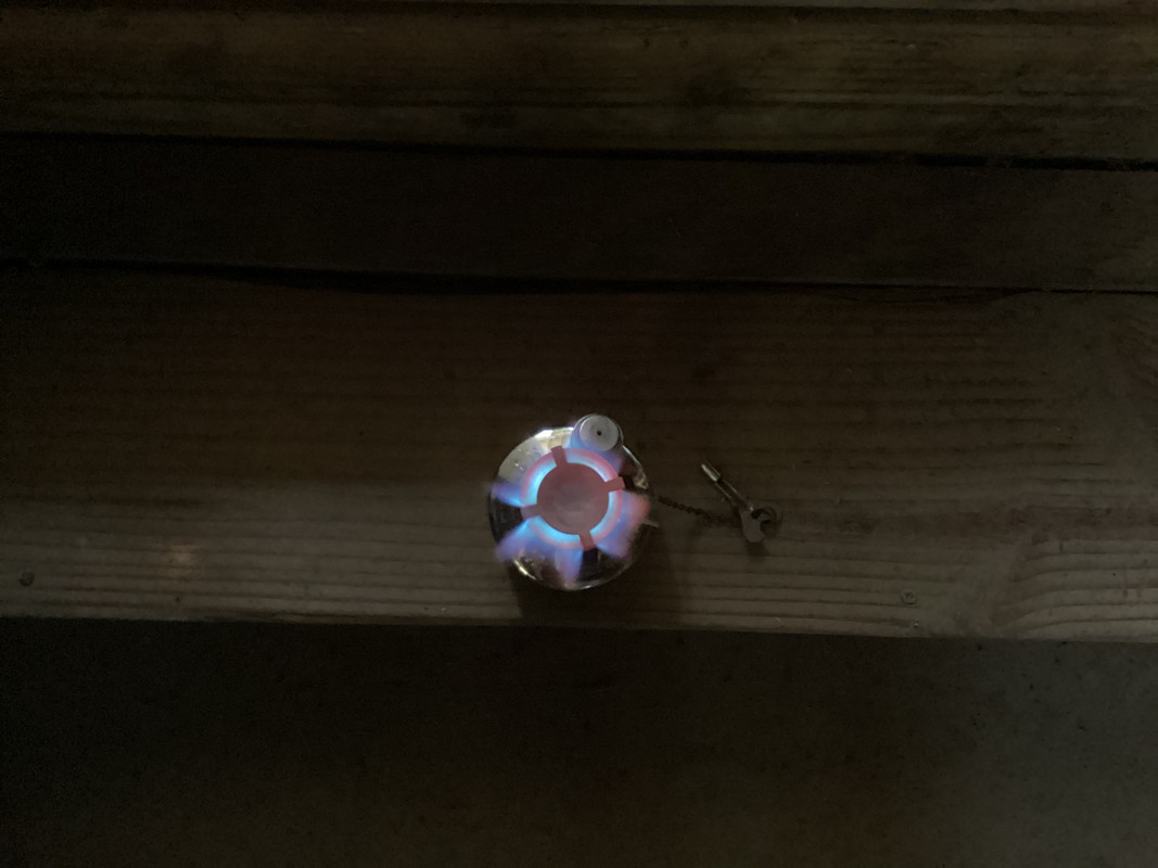 EE5C916E-2F25-4BE8-9C22-4B27244190D7