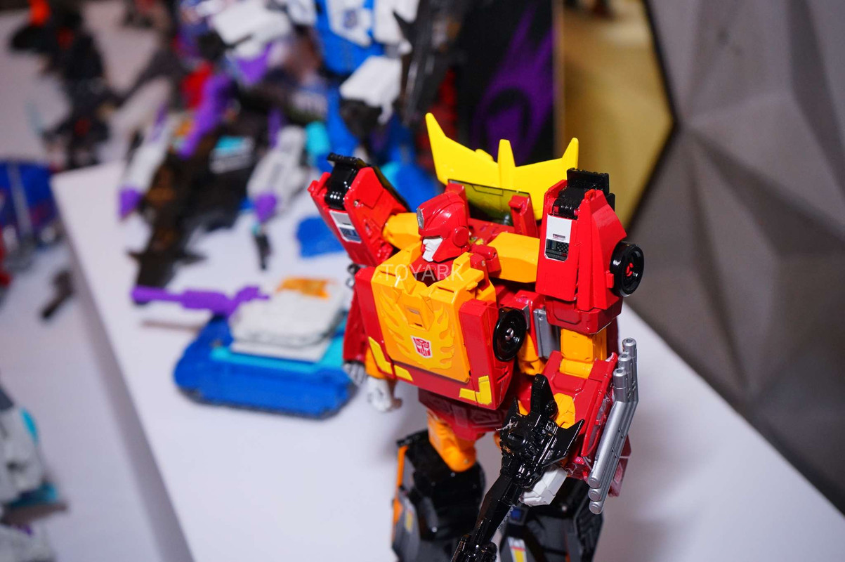 SDCC-2017-Hasbro-Transformers-Thurs-016