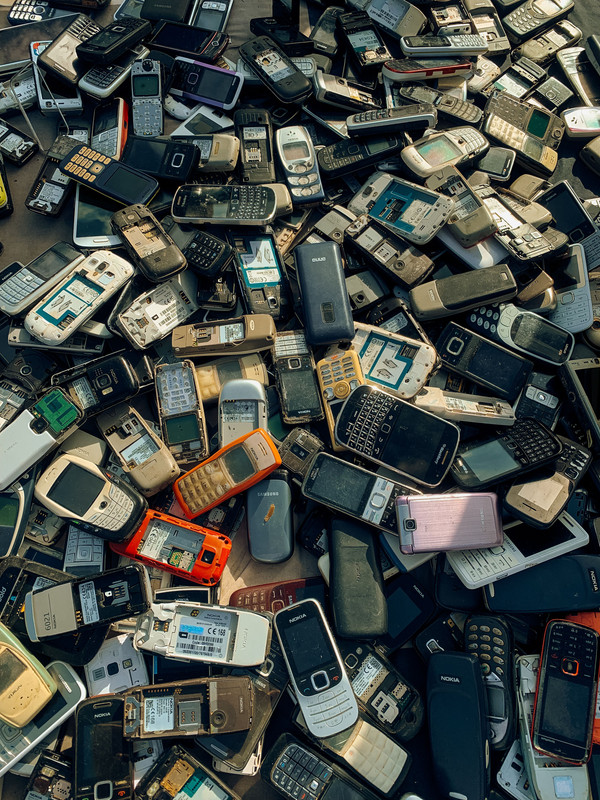 Buying a used phone in Zambia: run these checks before you pay