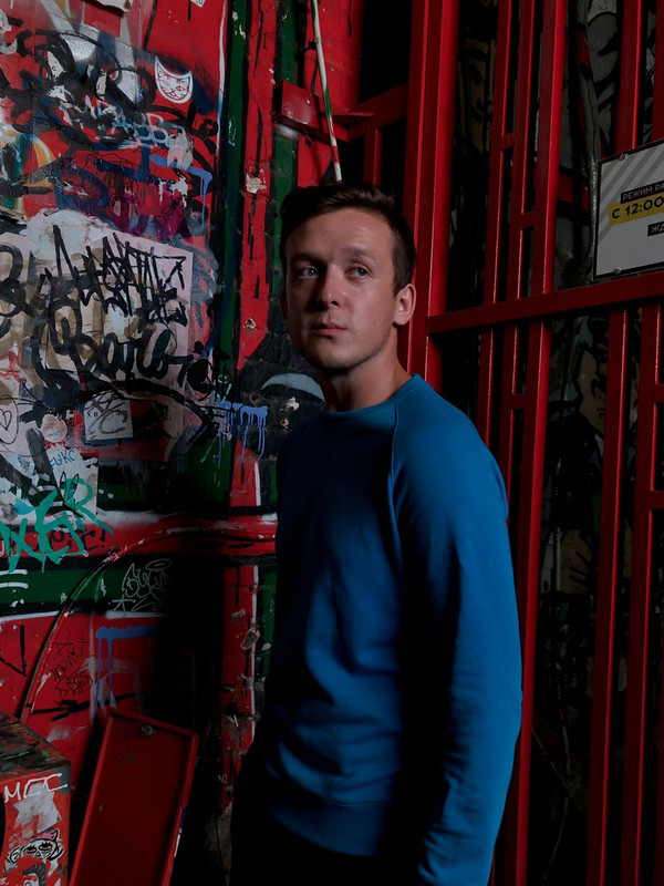 EA208FFD-419F-452B-AAE1-21BA20BE21EC