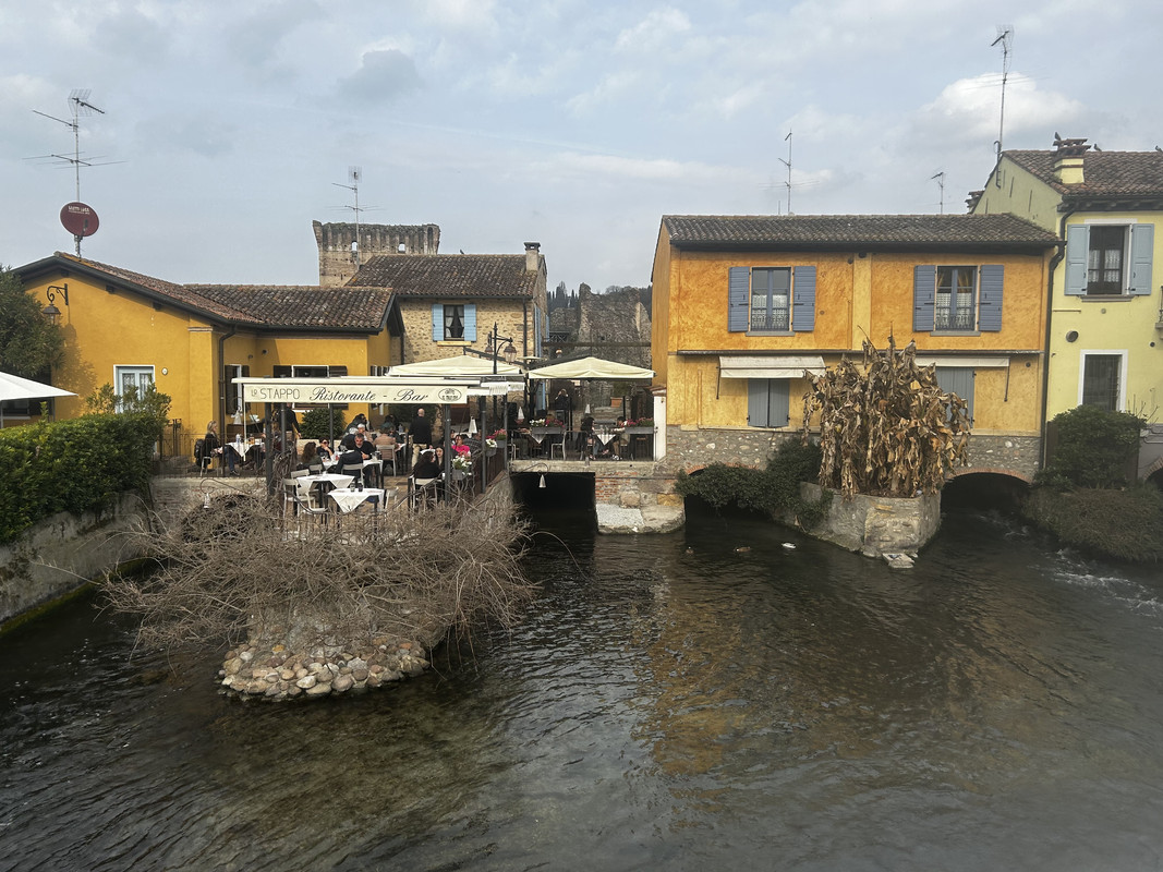 2F8D0345-5B92-41CC-8E92-E11490DDC165