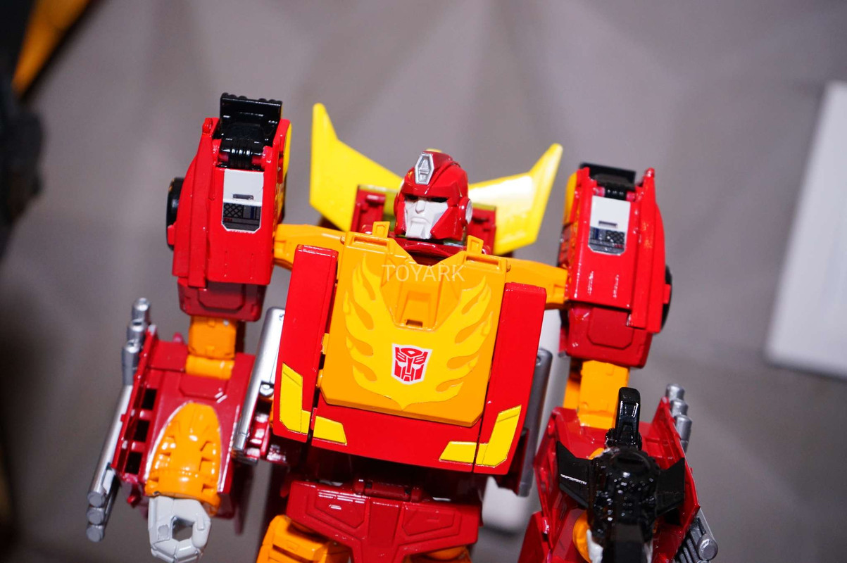 SDCC-2017-Hasbro-Transformers-Thurs-026