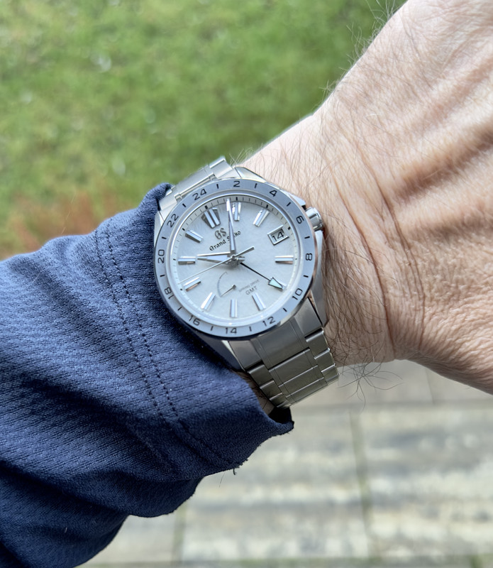 665C32AD-B3C4-41DF-845F-C4EFFFD1AE7E