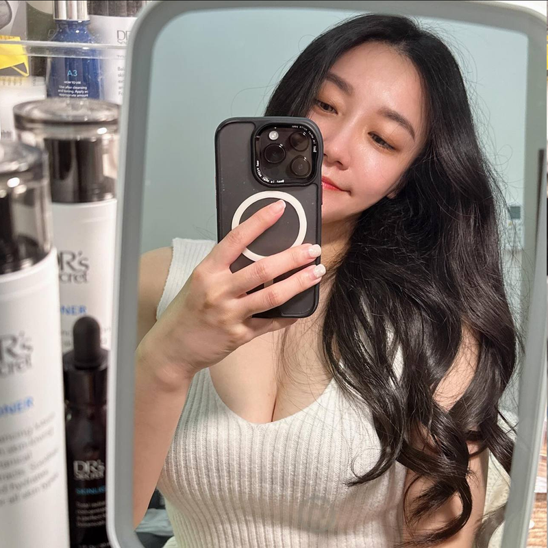 牛奶皮膚 白皙 奶頭粉粉的 穴穴粉粉的 濕濕的 超級有女友FU的女生 感覺OK 還會給口爆 顏射等服務 