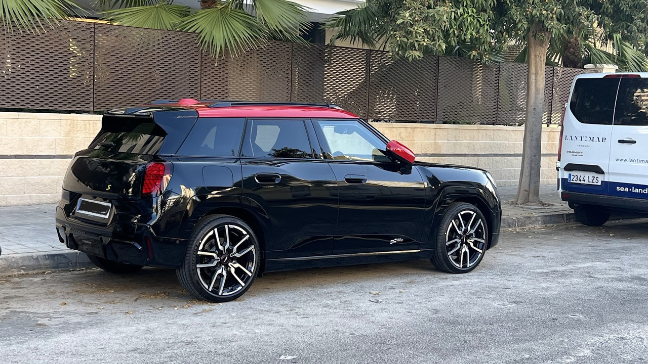 Mini-1.jpg