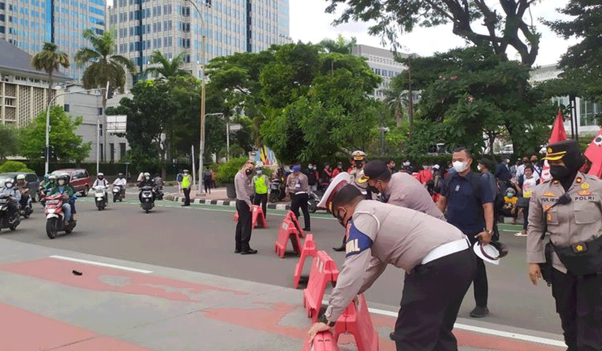 Kantor Dekat Monas Diminta WFH, Ini Alasan dan Dampaknya Untuk Jakarta