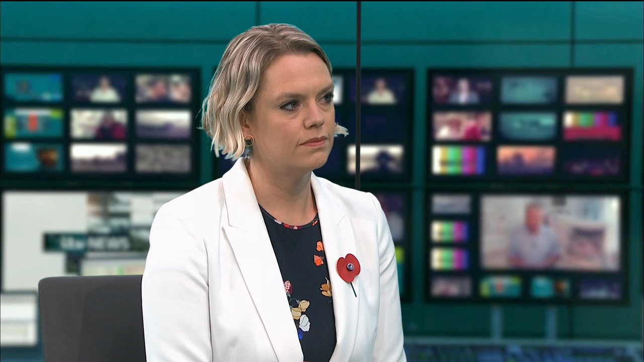 ITV Evening News_20201024_18451855.ts_snapshot_03.38.695