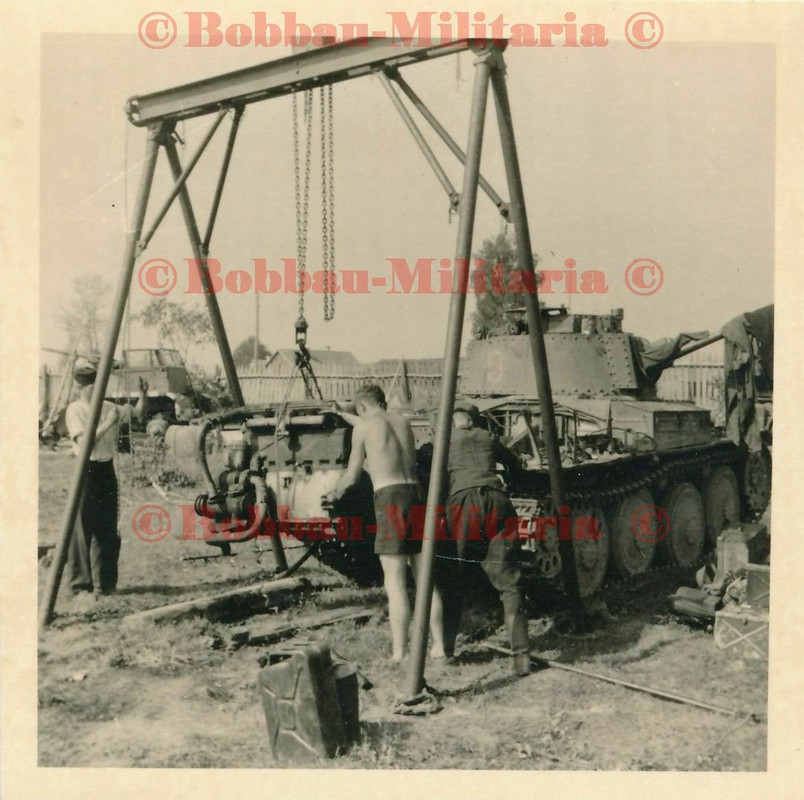 Frontwerkstatt Werkstattzug Motor-Wechsel Panzerkampfwagen 38(t) Stabo Kran1