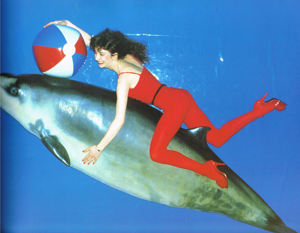 kate_bush_mb37
