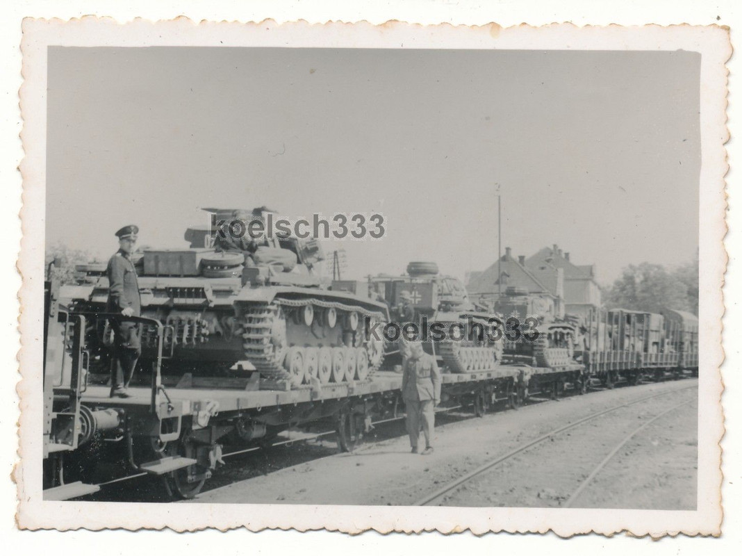 Foto Bahnhof Polen Wehrmacht Panzer Verladung für Russland Feldz