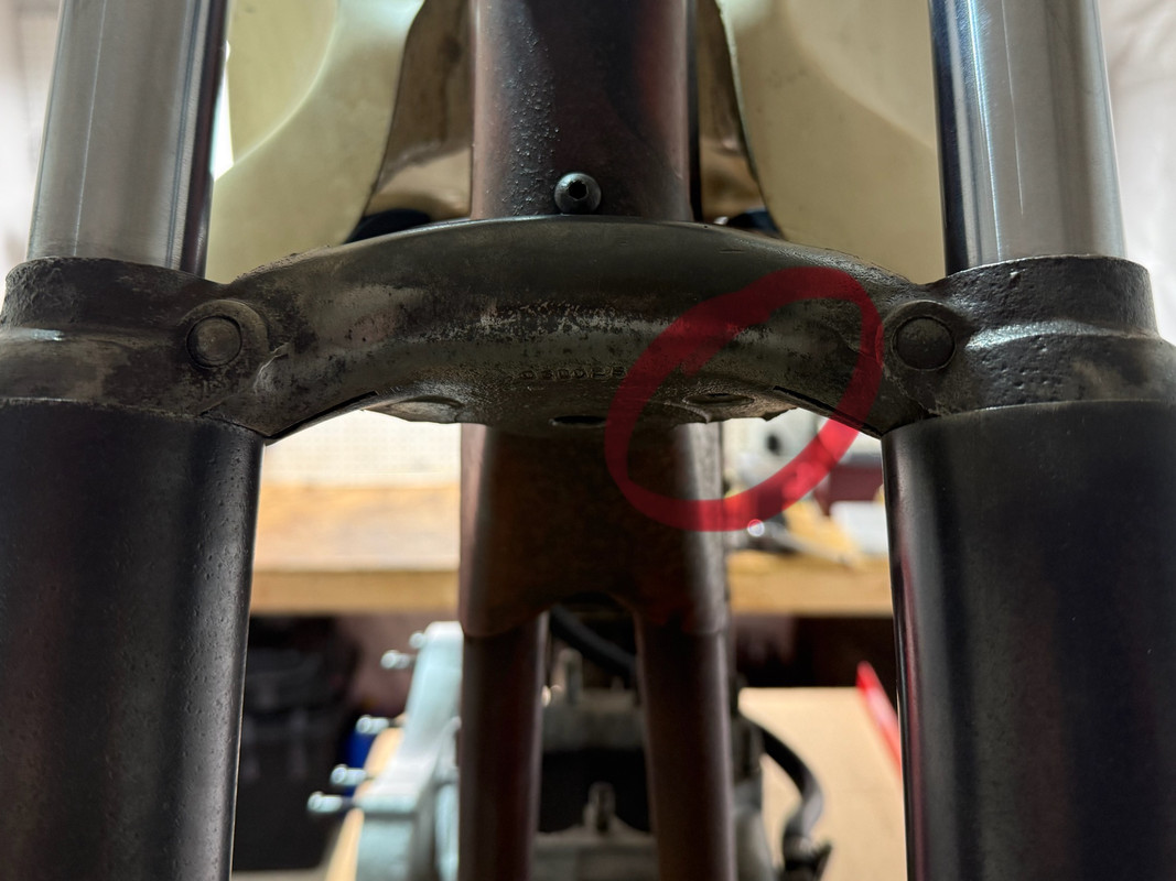 Featherbed steering damper Featherbed steering damper