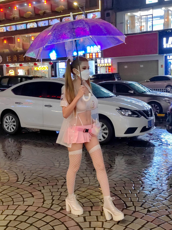 Momo's-Night-Out-35