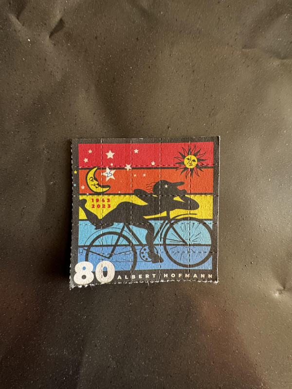 [Obrazek: lsd2.jpg]