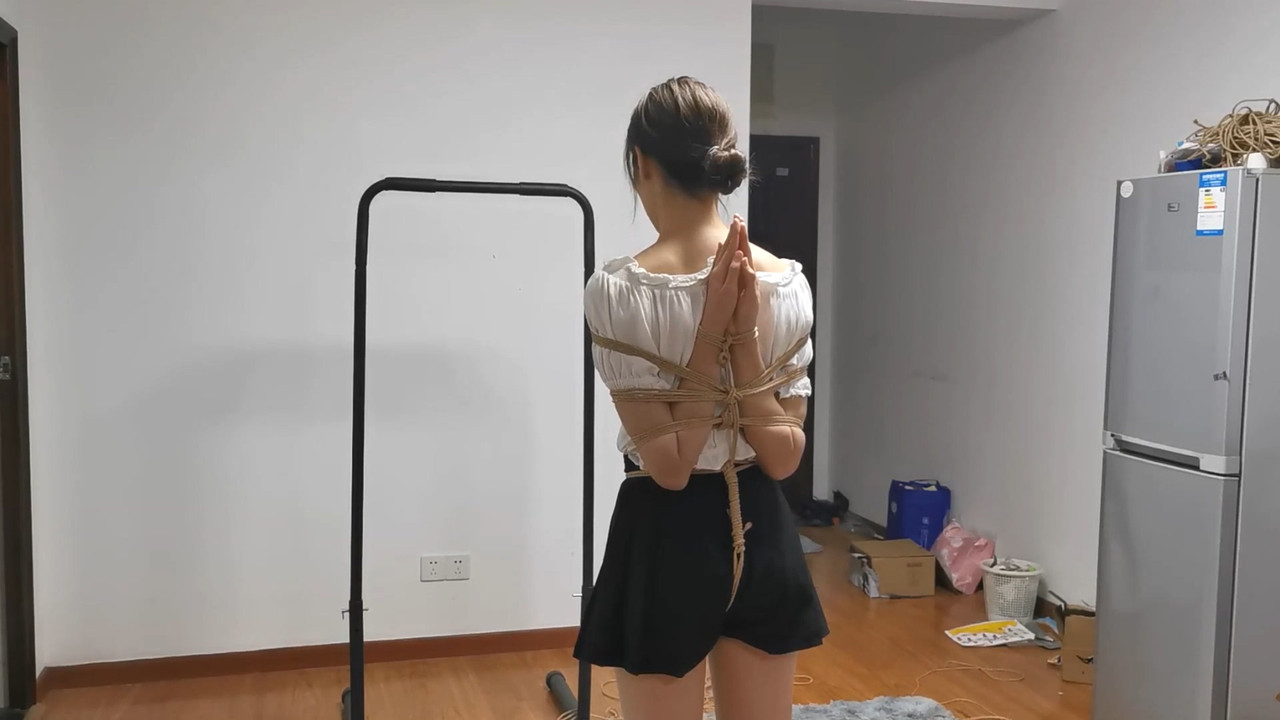 奥特曼 粒粒极限后手观音驷马.mp4_20211114_185428.017