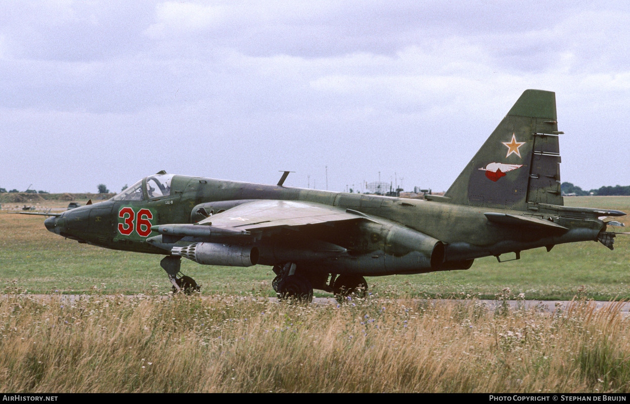 357 OSHAP Su-25 36 Red (cn 25508101079) 29.08.91