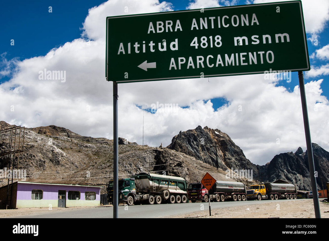 abra-anticonaticlio-pass-4818msnm-andes-mountains-junin-department-FC600N