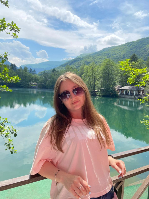 9C47D119-6DD7-4E5A-9093-FE4B7FCFF23D