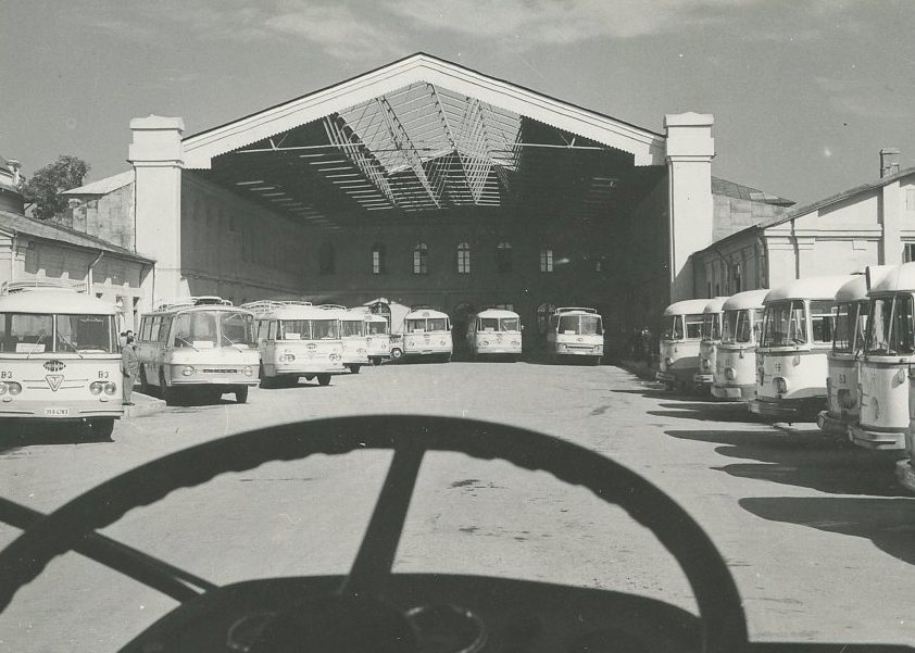 1968-Autobaza-Filaret-Bucuresti.jpg