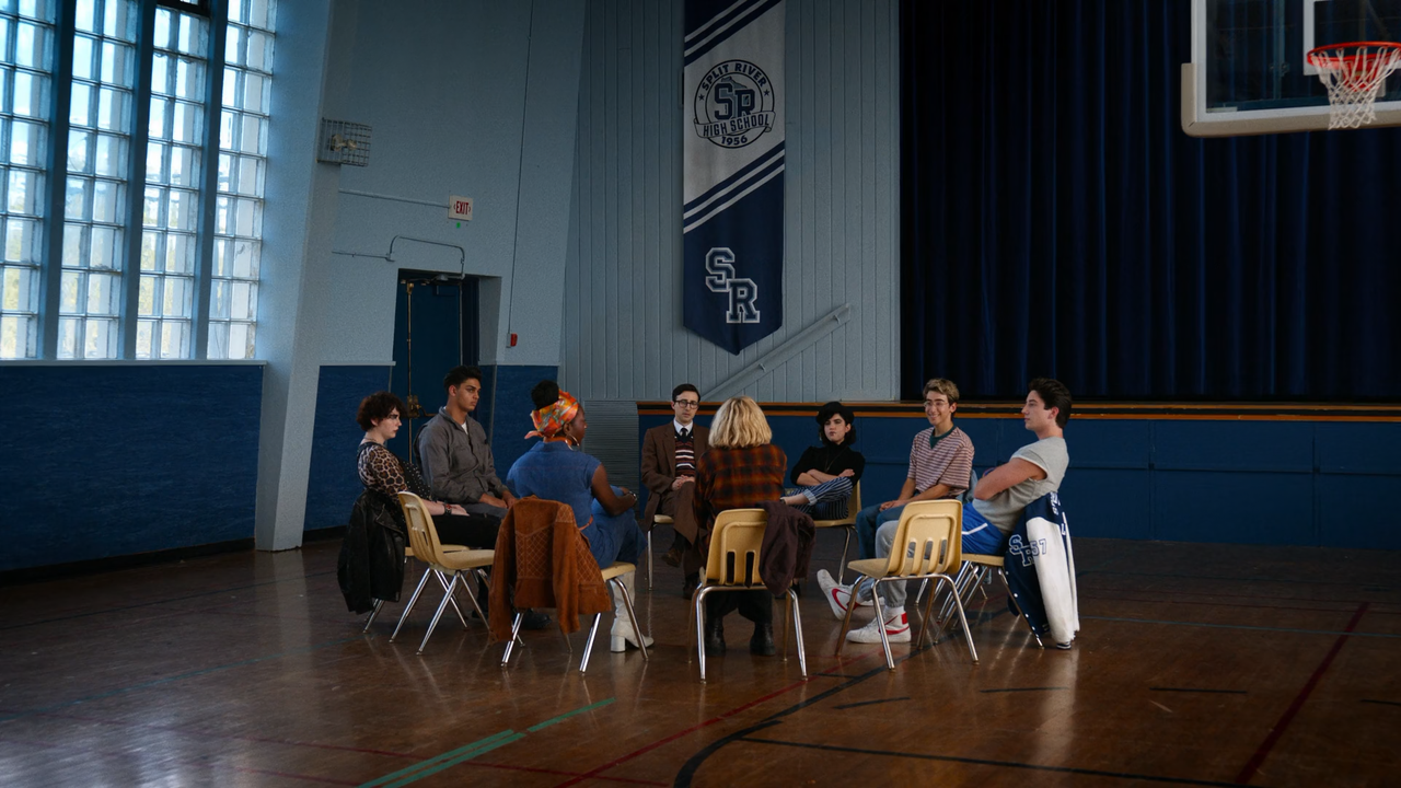 School Spirits (2023) S01E01 My So-Called Death (1080p AMZN WEB-DL x265 10bit EAC3 5.1).mkv_snapshot