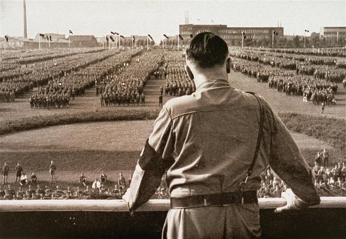 Hitlerova moc / ZDFzeit: Hitlers Macht / CZ