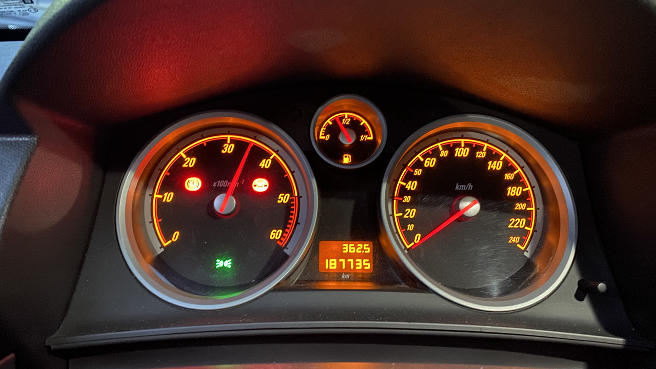 2B45D250-BD4B-475A-AF99-0610FBCB5A09