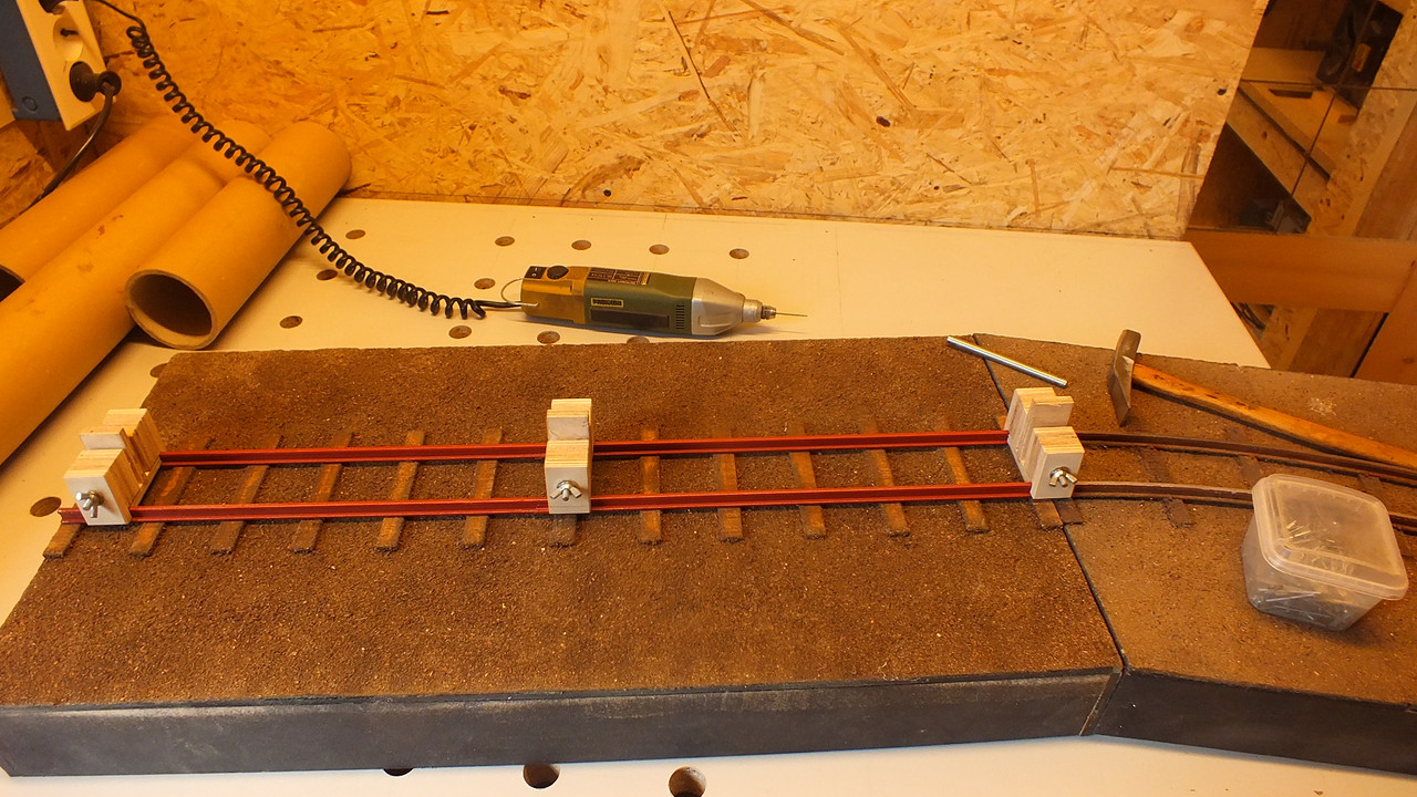 Gleise nageln (13)