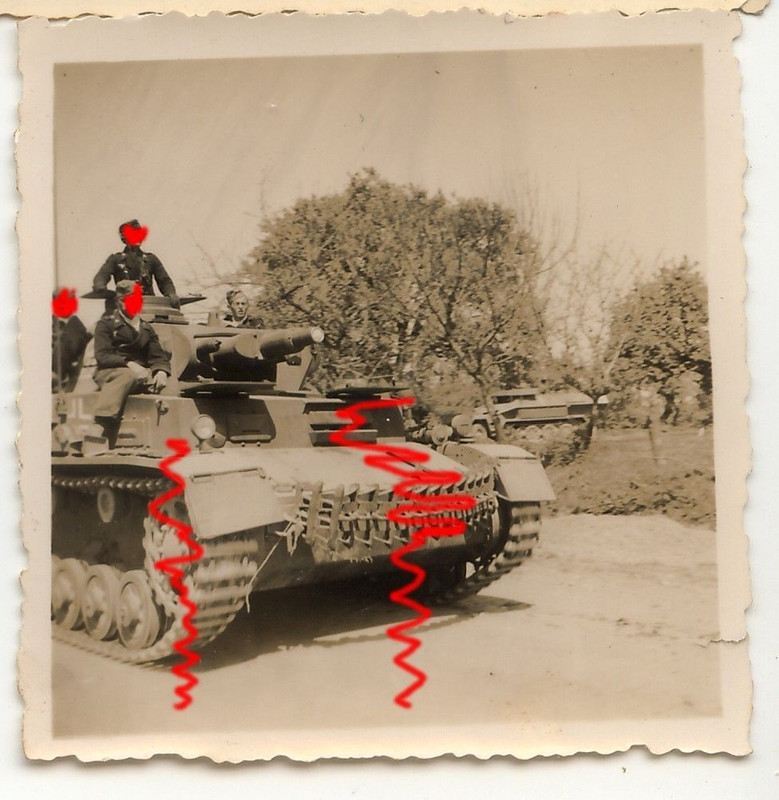 Deutscher Panzer IV frühe Ausführung Vormarsch W