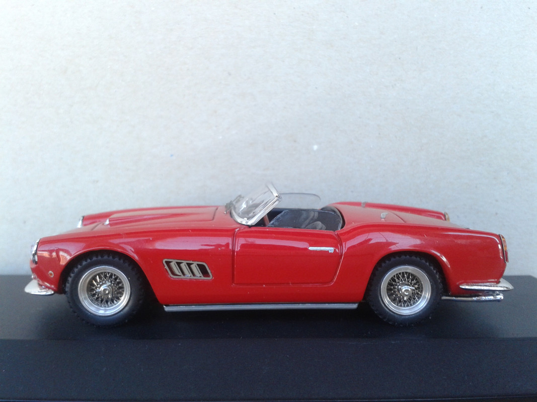 1959 Ferrari 250 GT California (Art Model) (10)