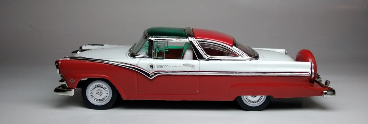 Ford Fairlane Crown Victoria Skyliner (3)