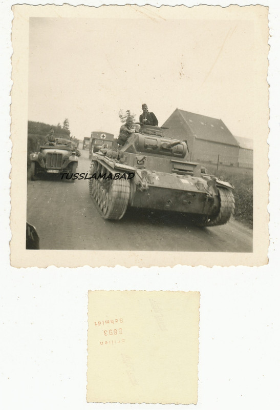 Panzer der Wehrmacht Kanone Pkw Straße Technik P