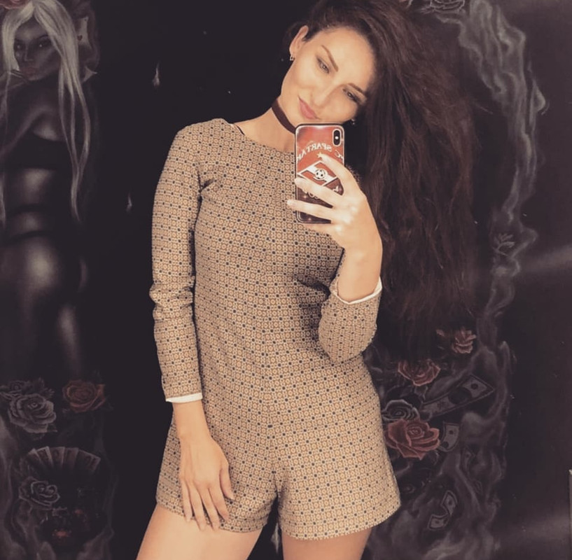 1F7F52E4-4D52-4329-B744-D4AB29E42F78