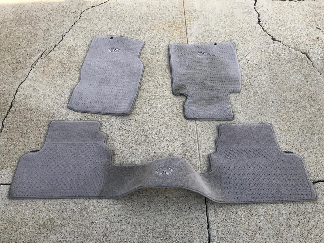 2008 infiniti 2024 g35 floor mats