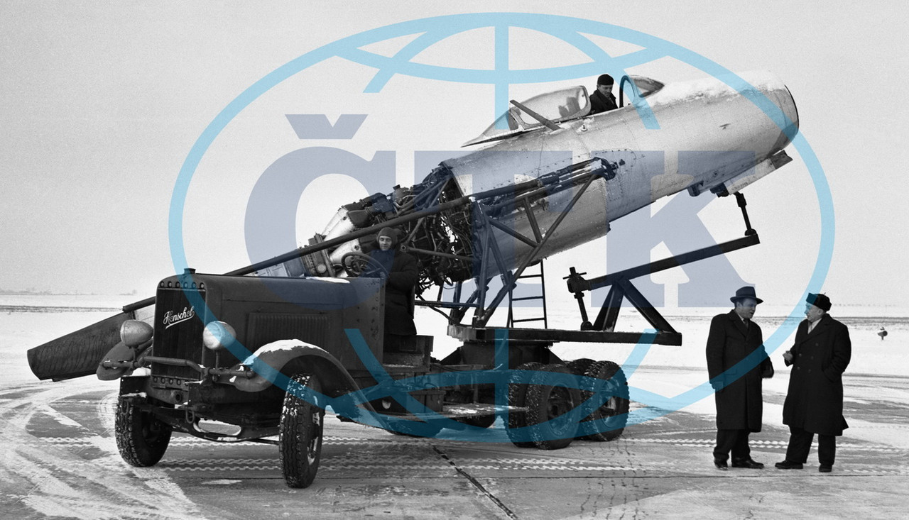 Хеншнль 33Д-миг-15