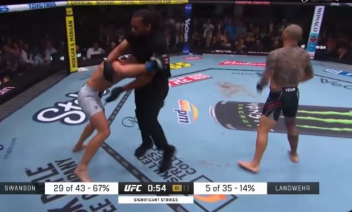 Къб Суонсън нокаутира Нейт Ландвер в първия рунд