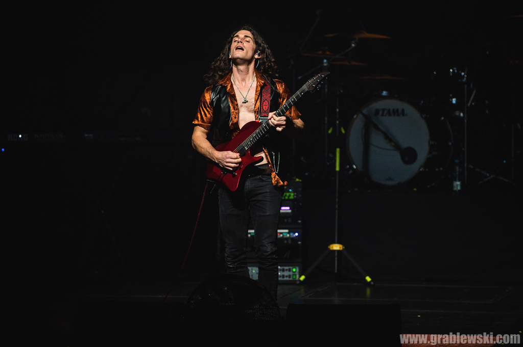 [Obrazek: 2023-05-03-Steve-Vai-043.jpg]