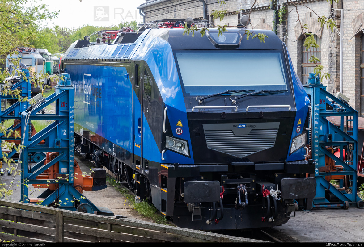 03-CRRC-ZELC-Bison-181-001-2.jpg