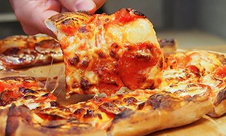 https://i.postimg.cc/vBRC0Vrs/Udemy-Da-zero-a-pizzaiolo.jpg