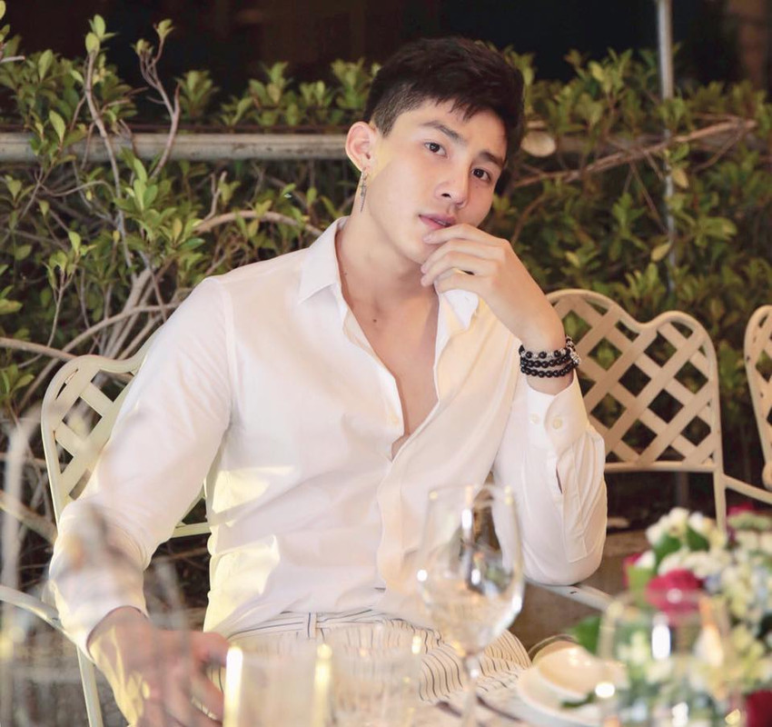 37102549_2201587020077924_185523977093906432_n