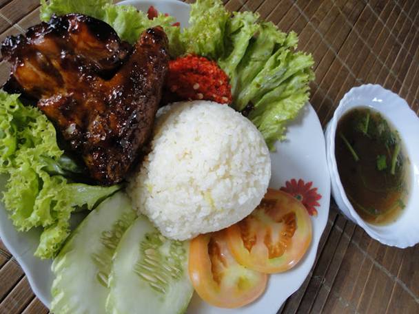 Resepi Nasi Ayam Yang Epic Rakan-Rakan & Bakal Mertua