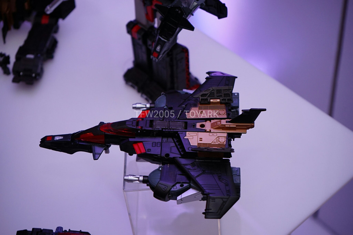 NYCC2016-Titans-Return-010