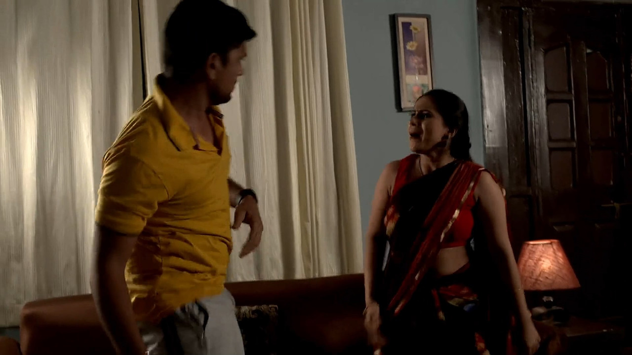 Hot Girls from Crime Patrol.mp4_snapshot_02.10.495