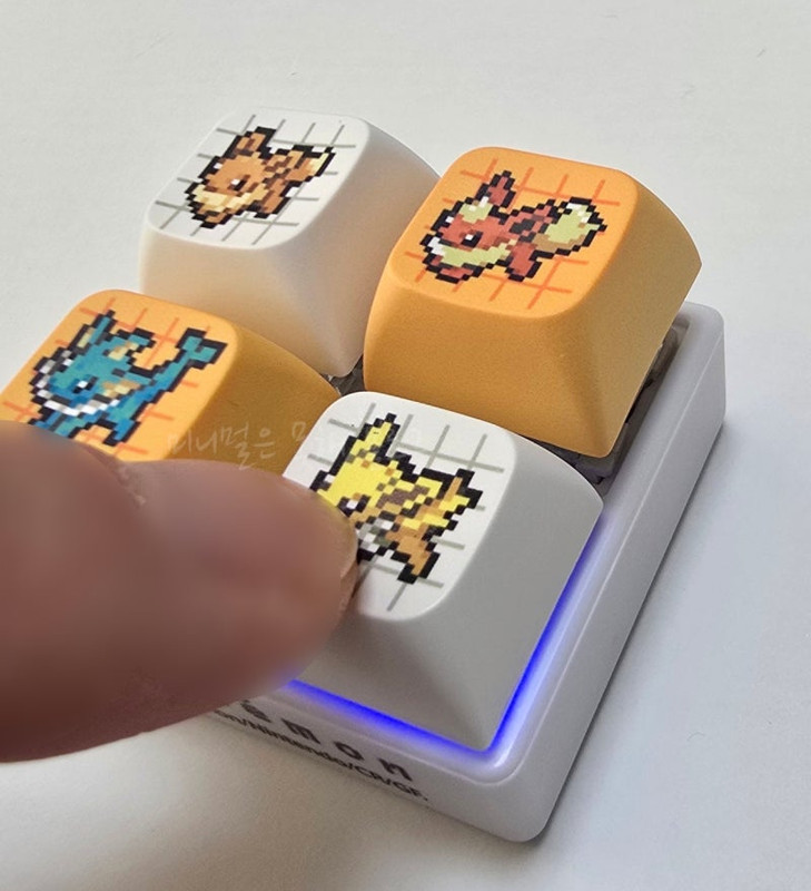 Eevee pixel-art keycap 2