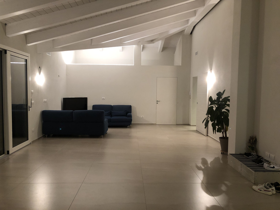 BD1A85AE-9AB7-4000-8BE8-8E42D50943BE