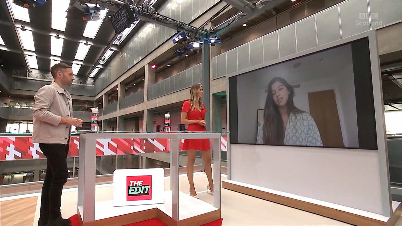 07.10 - 19.15.00 - The Edit  ᴺᵉʷ. Entertainment News And Chat With Am...-1.mp4_snapshot_04.30_[2021.