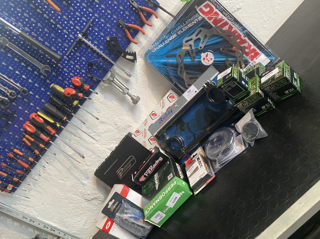 A762DCFB-98A0-417C-B94F-E1599F2C9335