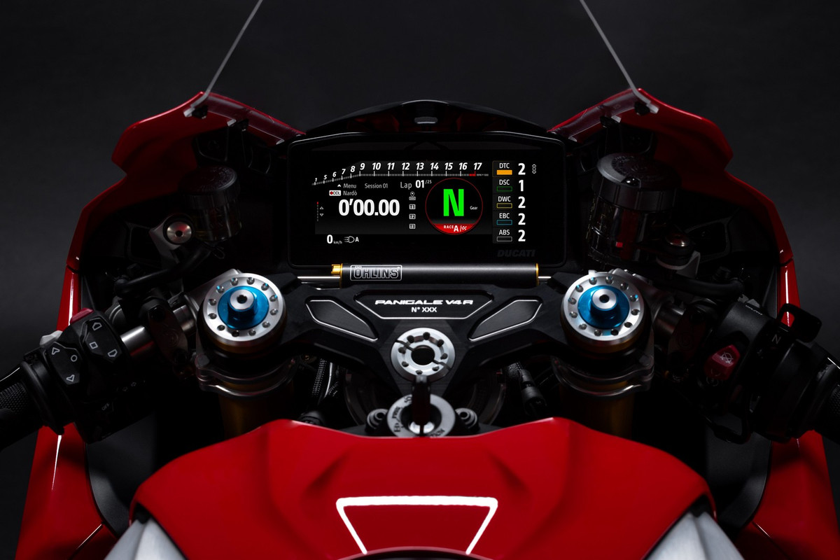 MY26_PANIGALE_V4R_DETAILS__43__UC849141_Mid
